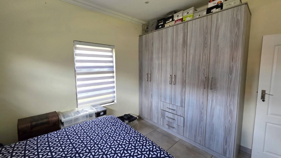 To Let 1 Bedroom Property for Rent in Melodie North West